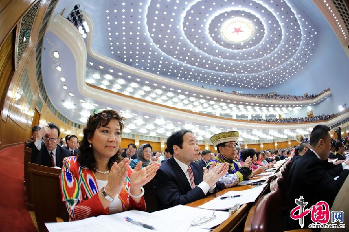 Los diputados bellos de diferentes naciones en la APN